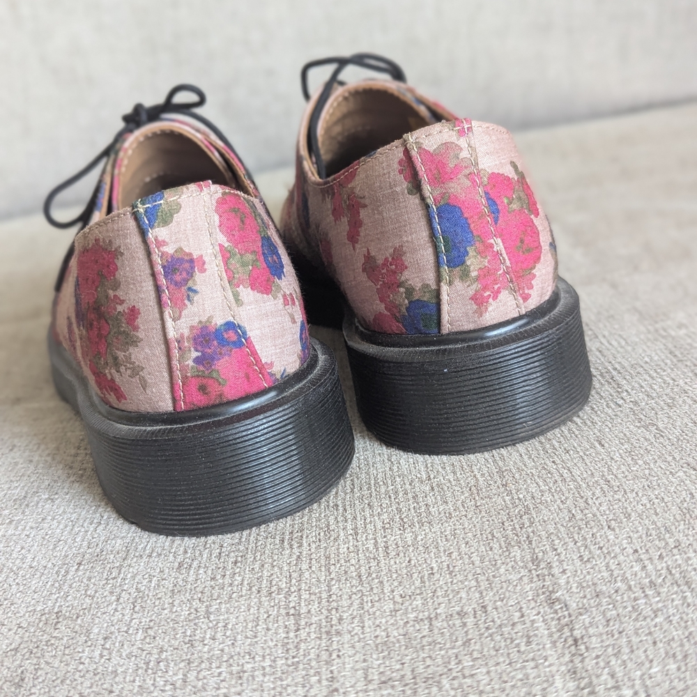 Dr. Martens Floral Canvas Oxford - Pink Floral - Picture 5 of 6